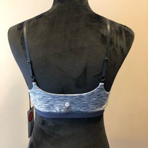 Vimmia stamina sports bra in navy, size M, NWT